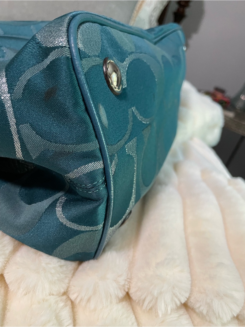 2012 Coach Kisslock in Teal and Silver Signature Jacquard Tote with Leather Trim - Picture 3 of 16